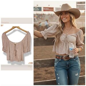 🌿Urban Romantics Mauve Floral Babydoll Crop Top L Wood Bead Drop Shoulder Boho